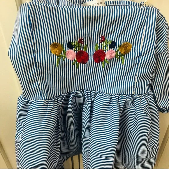 Blue & white embroidered top - Picture 6 of 7